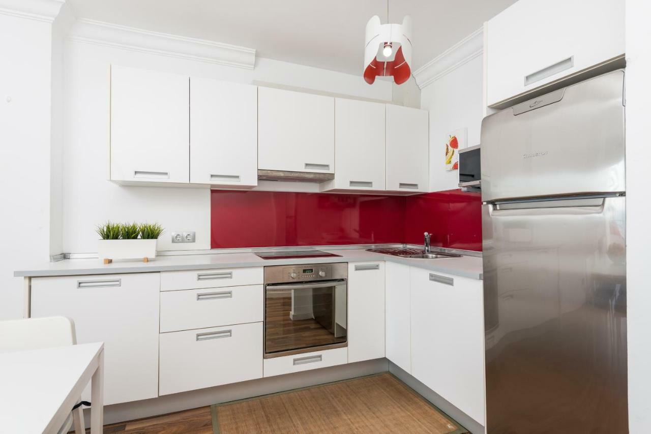 Chung cư 53 m² 2 phòng ngủ, 2 phòng tắm riêng ở Alcudia Alcanada Ngoại thất bức ảnh